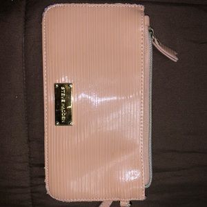 Steve Madden wristlet wallet